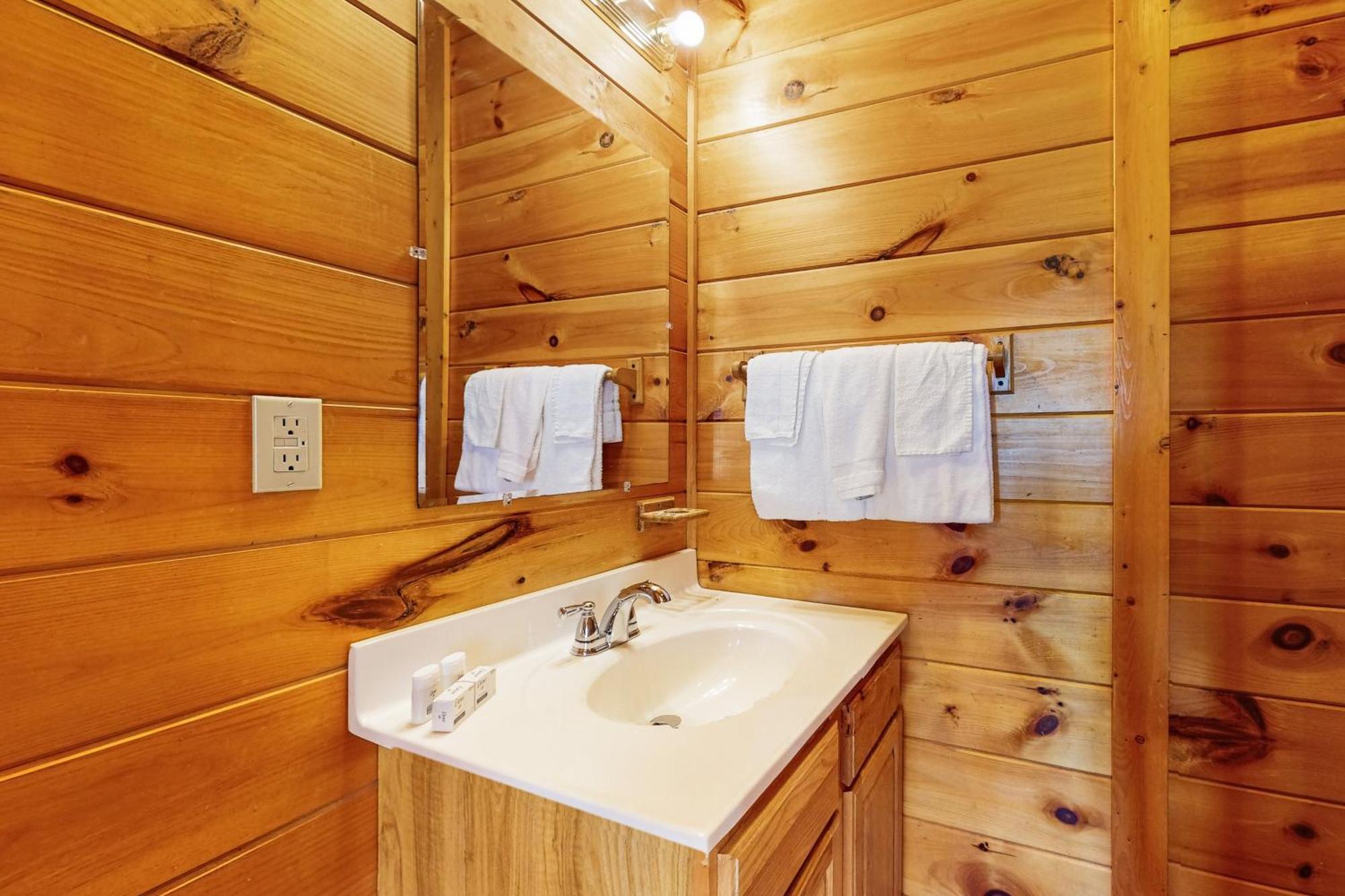 Do Not Disturb Villa Gatlinburg Exterior photo